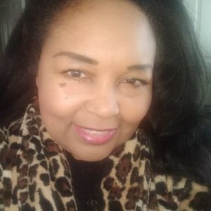 Meet your Posher, Suzy